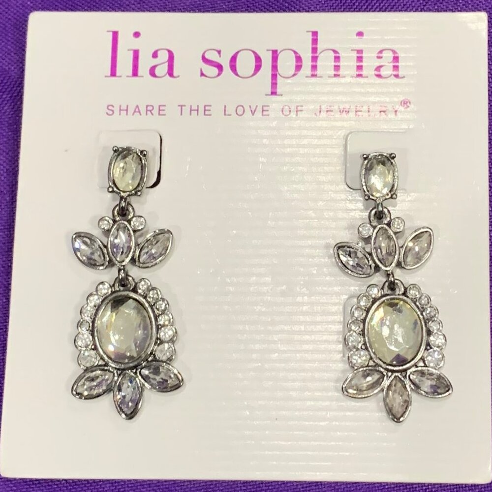 NWT Lia Sophia Black Swan earrings